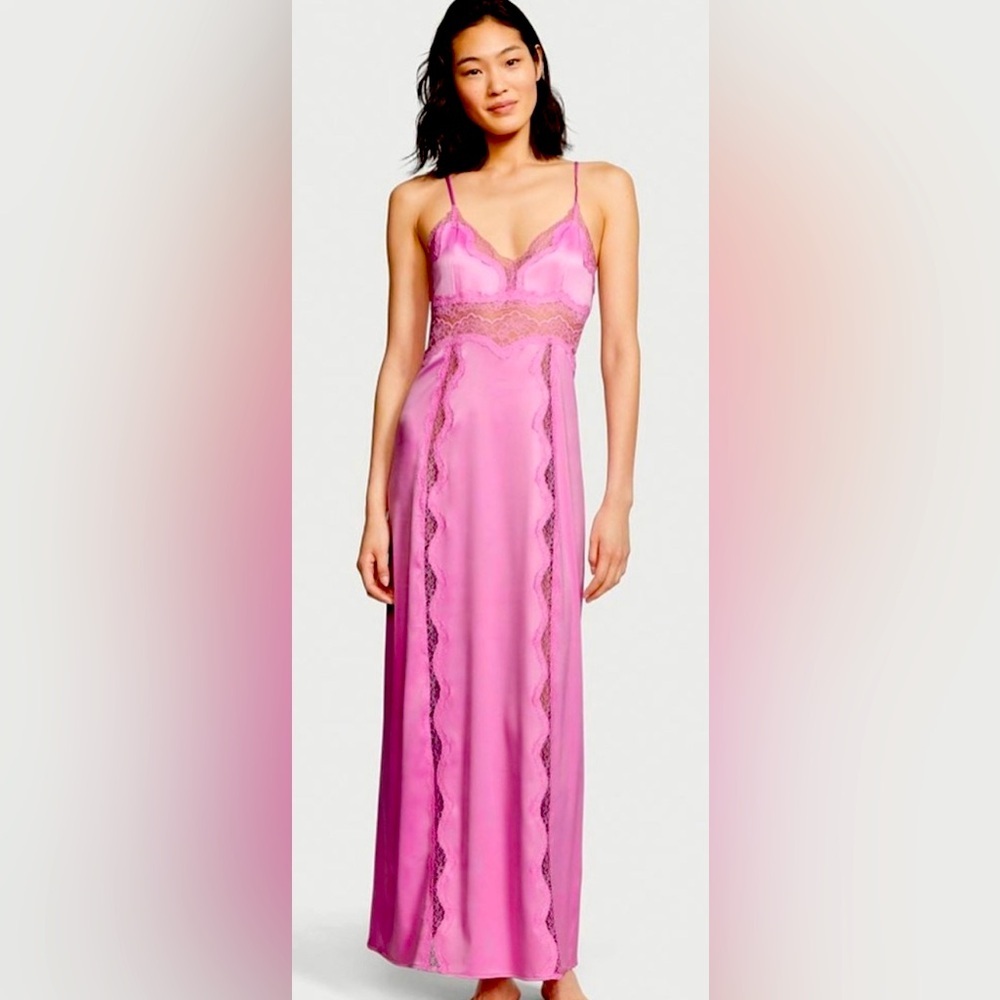 Victoria’s Secret long pink slip chemis with lace like new sz S